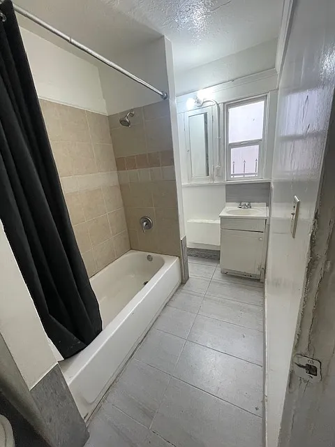 1 bed, $1,890 — Photo 2