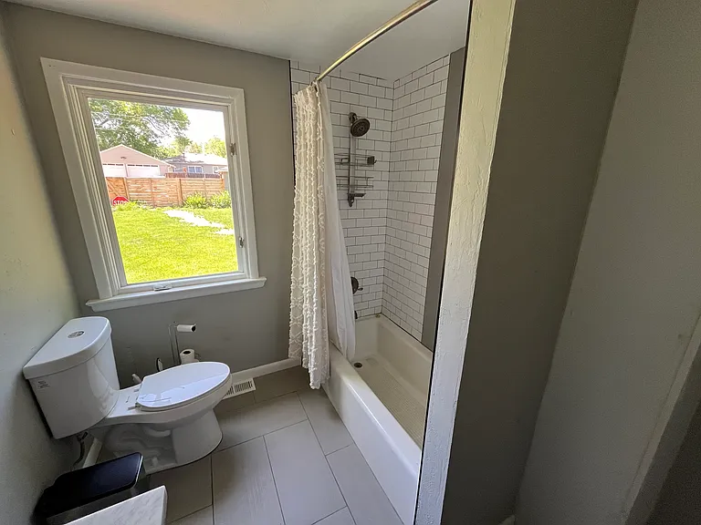 4691 S Bannock St — Photo 10