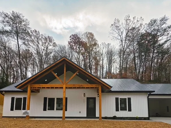 507 North St, Newport, TN 37821