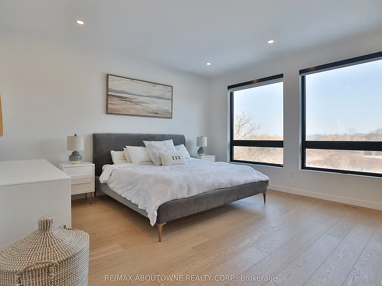 70 Upper Mount Albion Rd — Photo 16