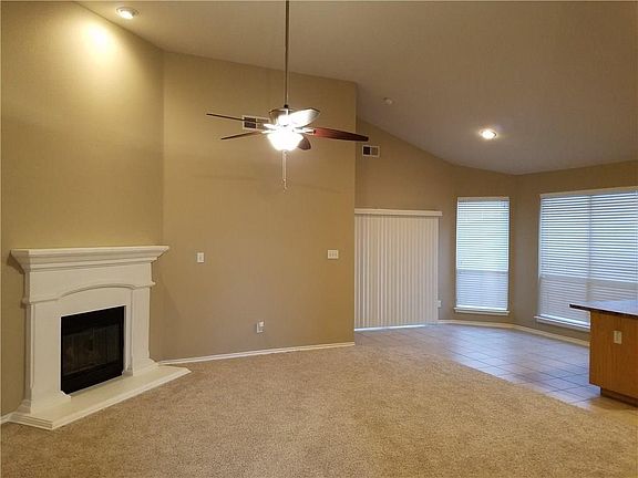 4th image of 4105 Claymore Ln
