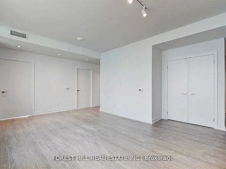 1926 Lake Shore Blvd W #2910 — Photo 4