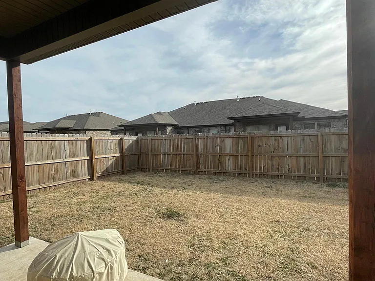 450 Red Robin St — Photo 16