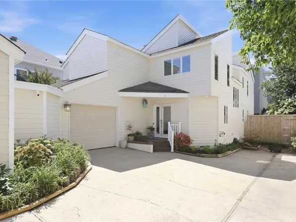 110 85th St #B, Virginia Beach, VA 23451