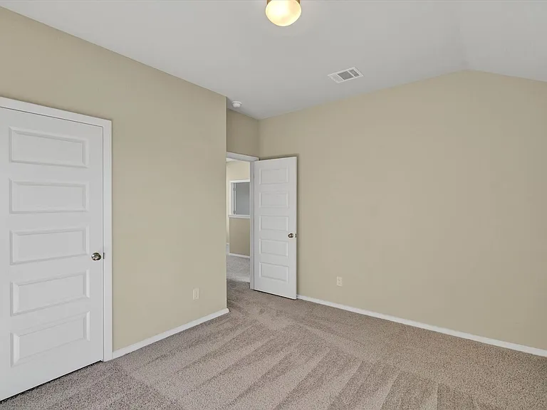 235 Trailside Ln — Photo 16