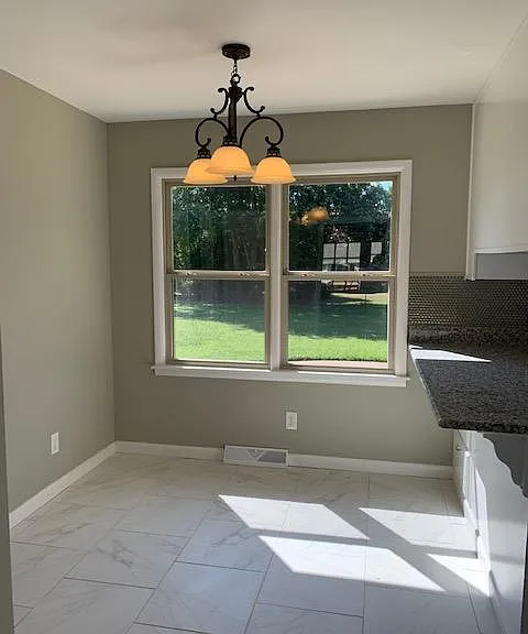 812 Farley Dr SE — Photo 17