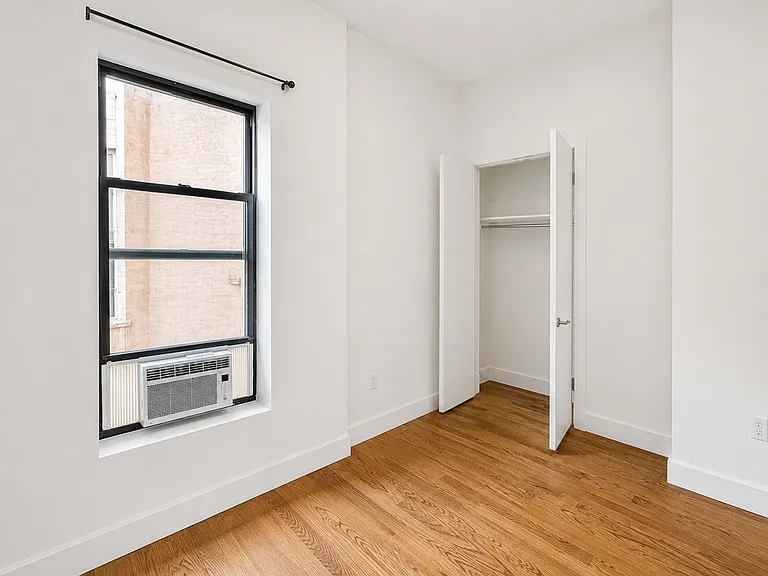 943 Saint Marks Ave #4 — Photo 10