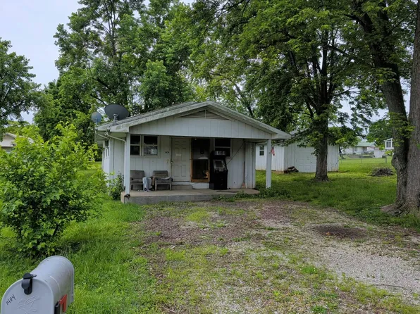 1404 E Ridge Rd, Desloge, MO 63601
