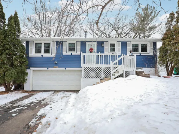 544 3rd Ave NW, New Brighton, MN 55112