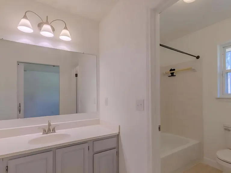 1387 Calcutta Dr — Photo 11