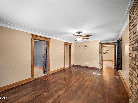 4th image of 307 W Jackson St