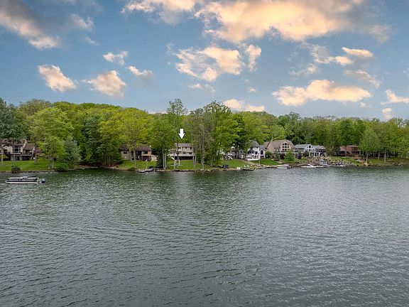 2nd image of 12503 Treasure Lake Rd