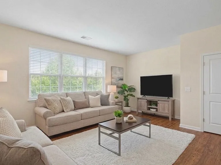 1600 Wards Ferry Rd #708 — Photo 3