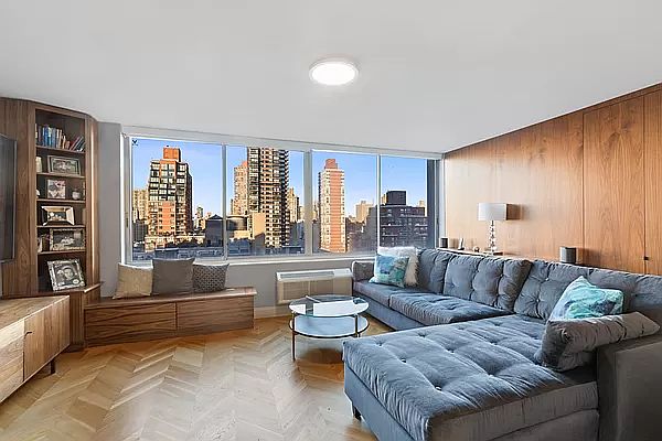 1st image of 353 E 72nd St APT 16D