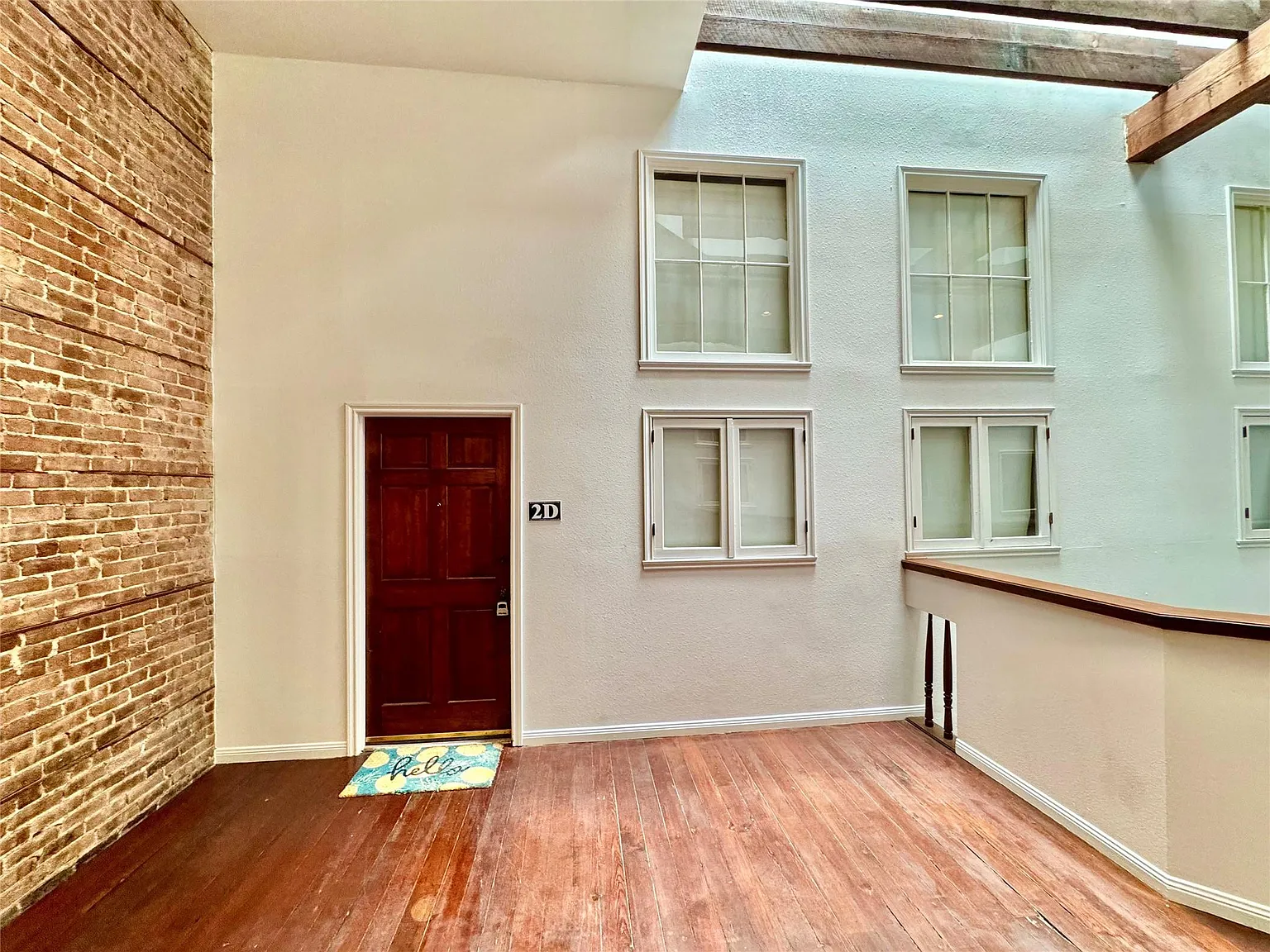 1 bed, 1.0 bath, 1254 sqft, $1,700 — Photo 2