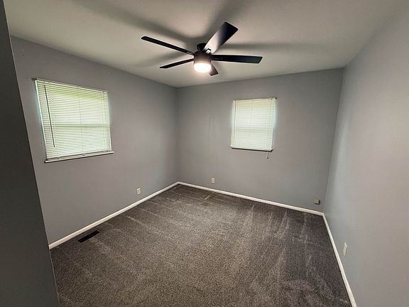 5th image of 2201 W Sherman Dr