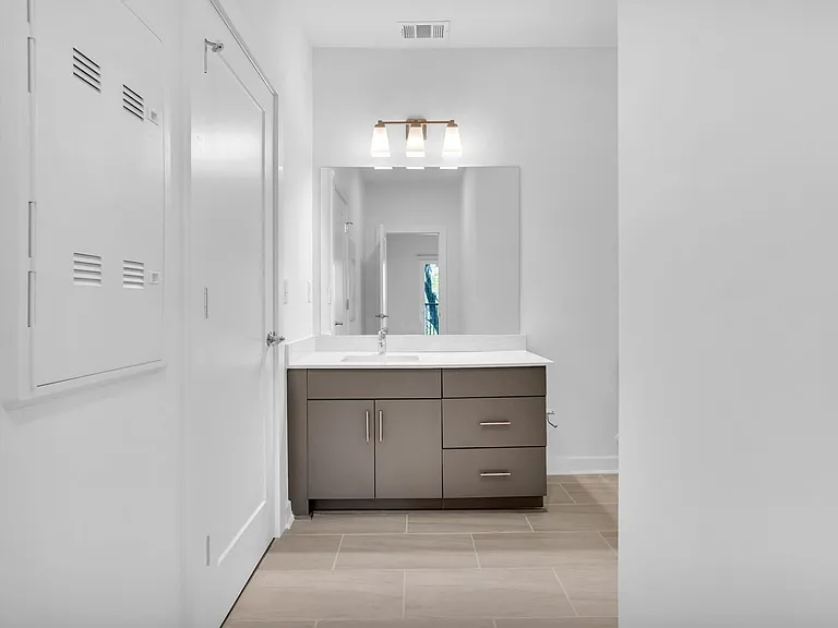 525 Parkway Dr NE #417 — Photo 23