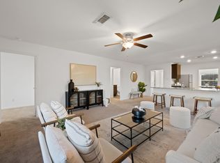 108 Maywood Ln, Jarrell, TX 76537