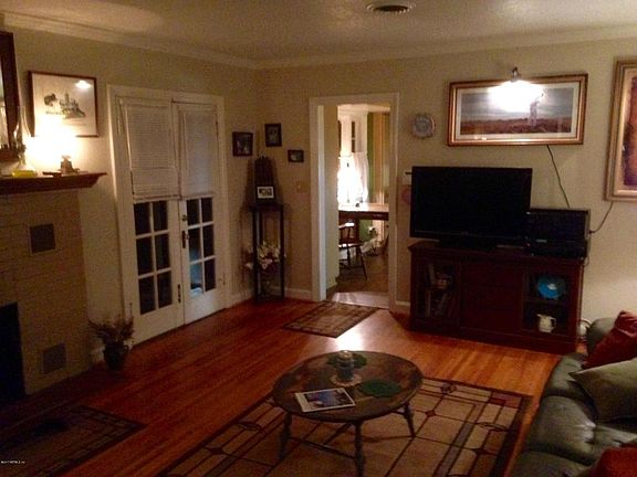 5th image of 305 Moseley Ave