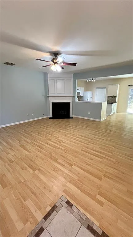 3 bed, 2.5 bath, 1316 sqft, $2,195 — Photo 4