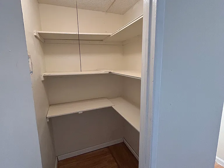 437 Grand Ave #2 — Photo 9