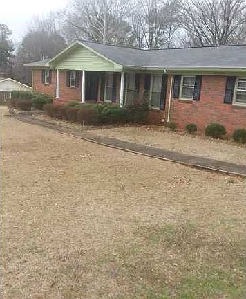 3rd image of 200 Mimosa Dr