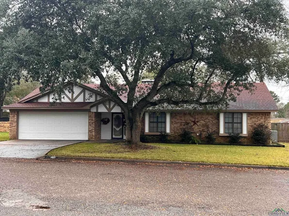 403 Augusta Ln, Carthage, TX 75633