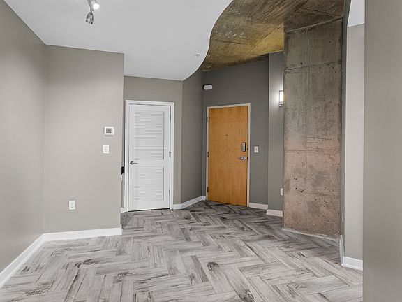 3rd image of 210 N Church St