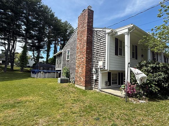 2nd image of 297 Elm St