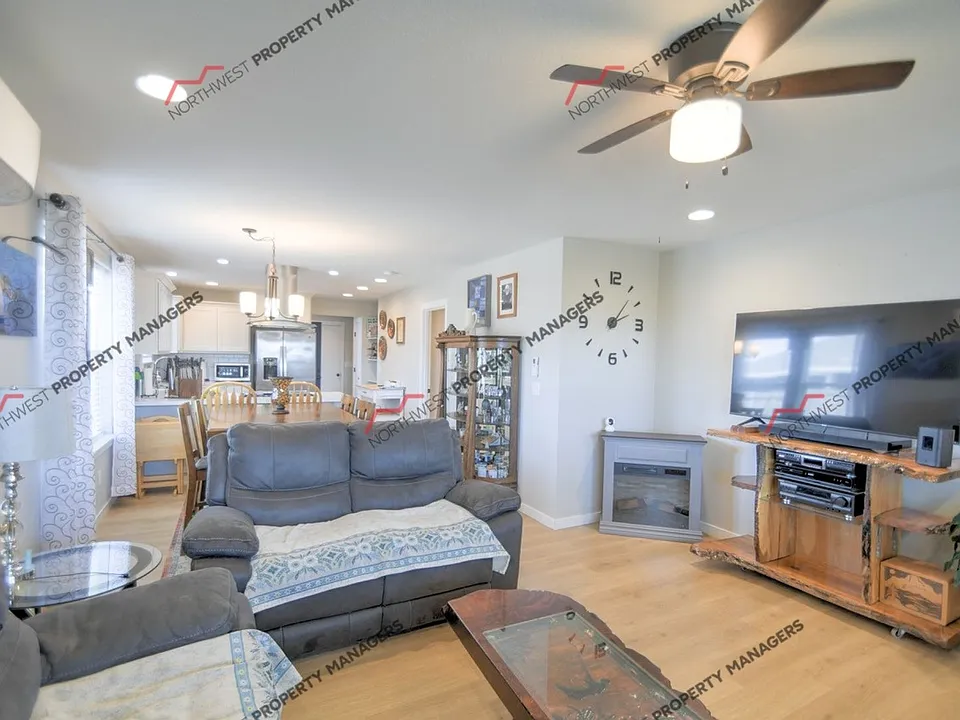 410 Herren Ave
