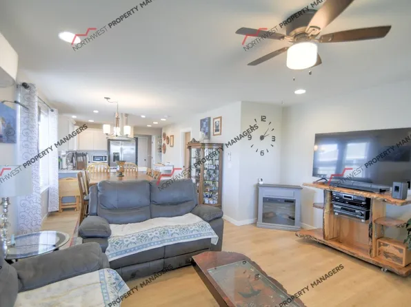 410 Herren Ave, Winlock, WA 98596