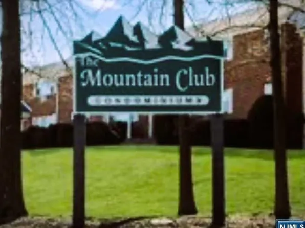 2467 Route 10 Hls, Morris Plains, NJ 07950