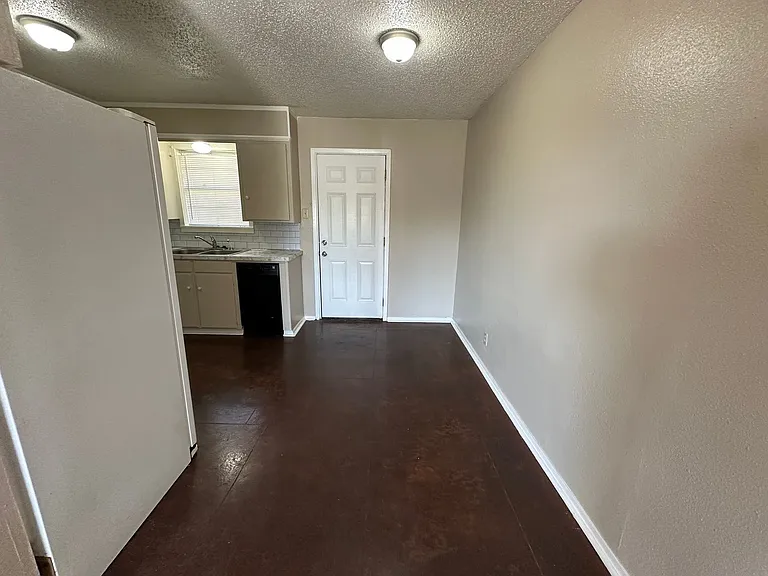 210 Memory Ln — Photo 3