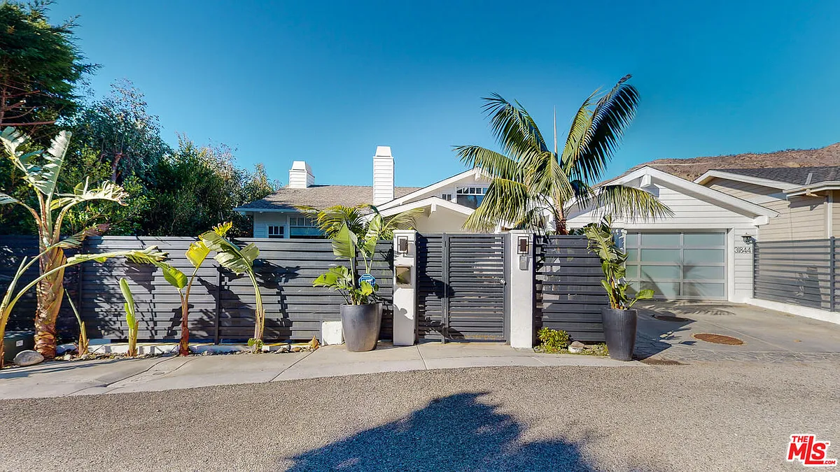 Building Photo - 31844 Seafield Dr