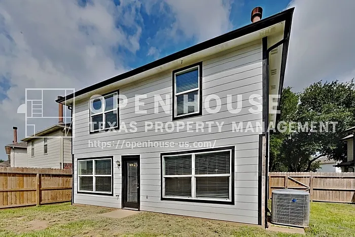 19526 Rocky Bank Dr — Photo 18