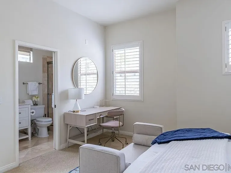 2508 Manchester Ave — Photo 30