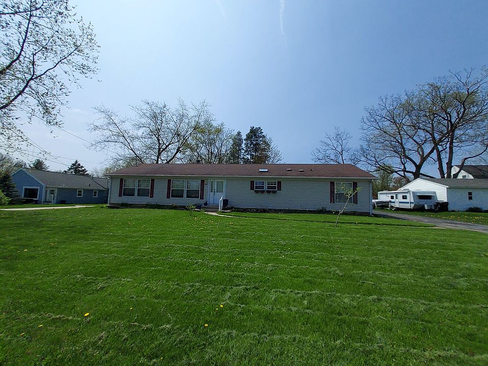 1st image of 1961 Manning Ave NW