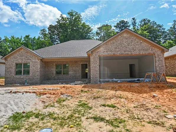 5190 Summerfield Dr E, Tuscaloosa, AL 35404