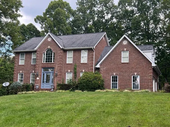 68 Wood Land Cir, Lebanon, VA 24266