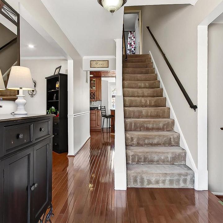 9056 Brook Ford Rd, Burke, VA 22015 | Zillow