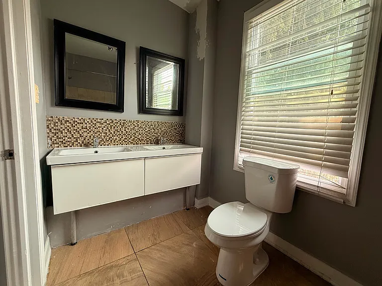 165 N 11th St #2 — Photo 20