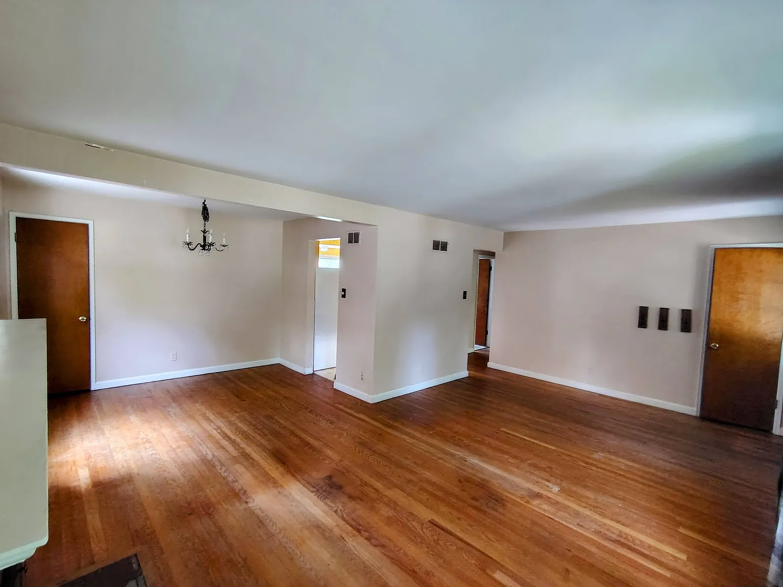 2 bed, 1088 sqft, $2,500 — Photo 3