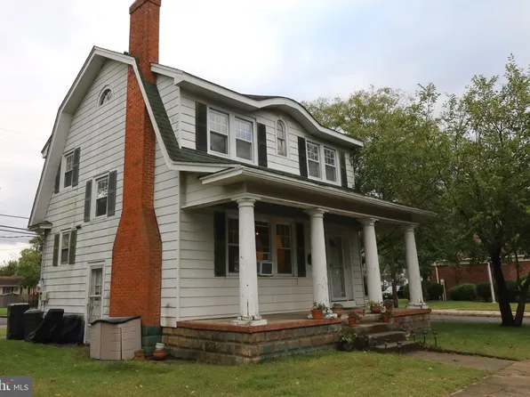 202 Acorn Ter, Mays Landing, NJ 08330