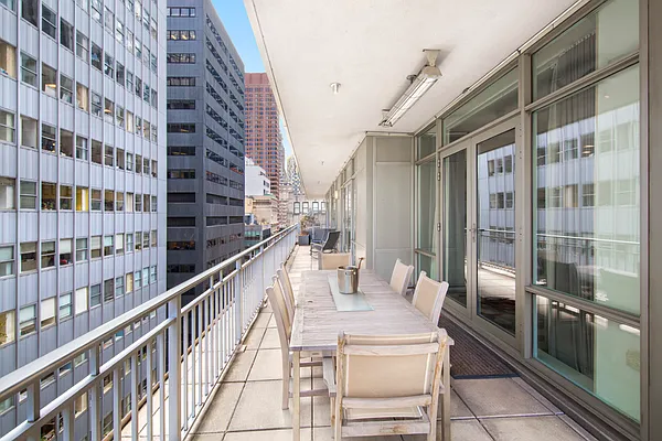 Sold by Compass | media 2