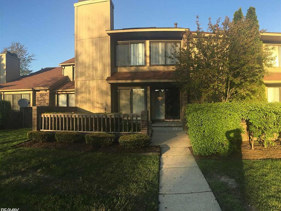 1st image of 1822 S Hill Blvd #1