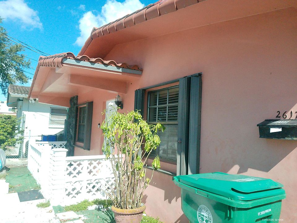 2nd image of 2615 SW 32nd Court