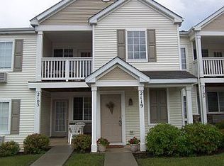 2119 Silverstone Dr, Carpentersville, IL 60110