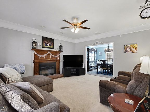 4th image of 118 Kingston Rd