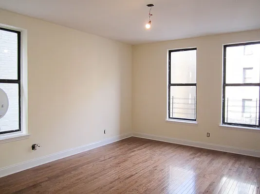 Rented by Bohemia Realty Group | media 29