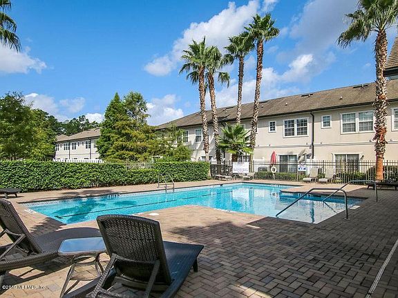 3rd image of 11312 Estancia Villa Cir Unit 6
